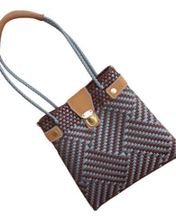 Bolsa Autentica De Toquilla Colorida En Color Marrón Y Plata